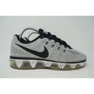 nike tailwind 75